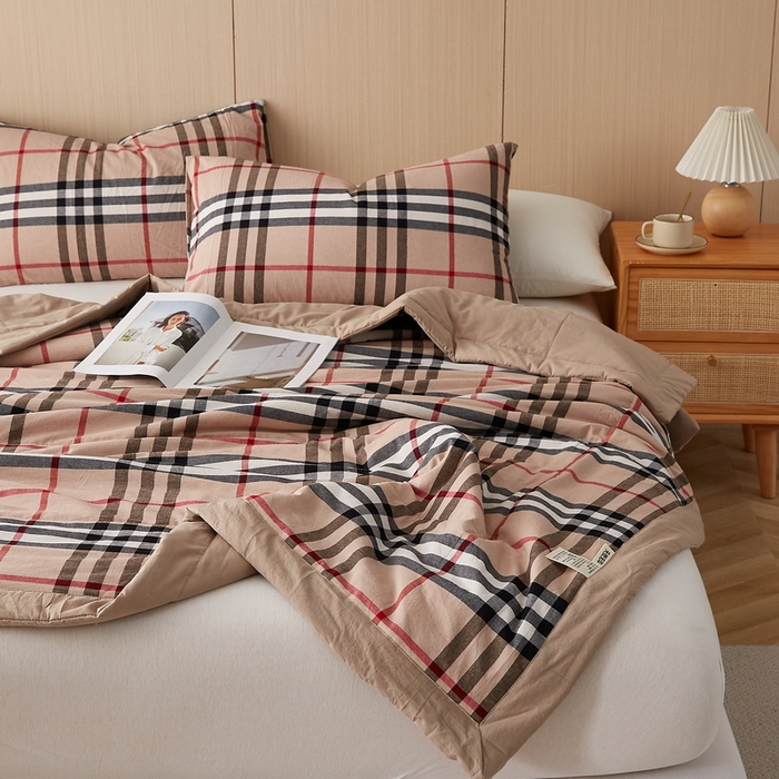 91家纺网 家纺一手货源 找家纺 猎鹿人家纺 2024新款水洗棉棉花夏被 咖条