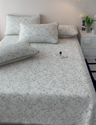 91家纺网 家纺一手货源 找家纺 茉夕 2024新款天丝印花床盖 浅爱