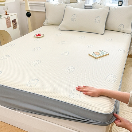 91家纺网 家纺一手货源 找家纺 全季家居 2024新款5A速冷PE小动物系列凉豆豆席 小恐龙-天蓝-床笠款