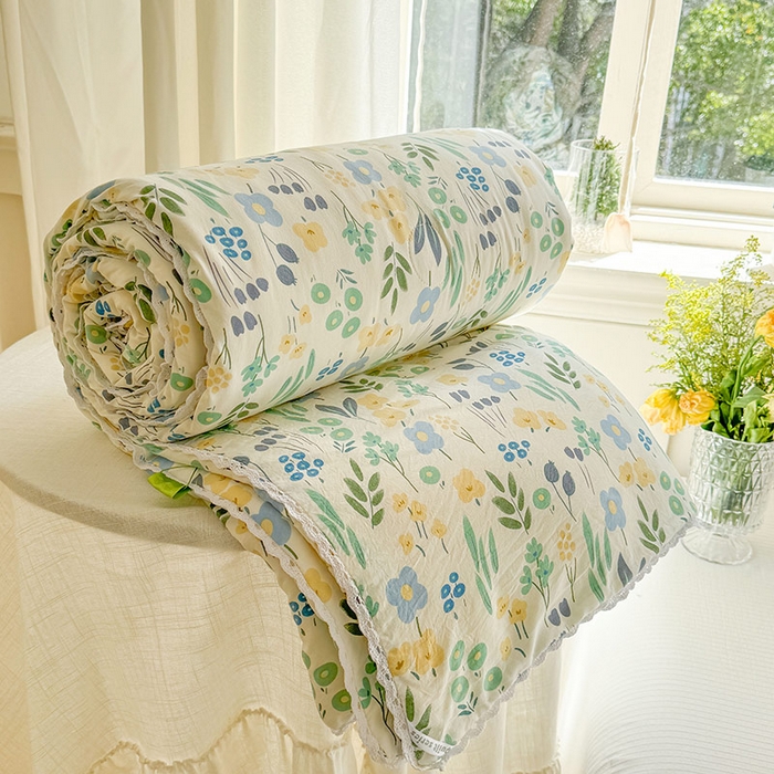 91家纺网 家纺一手货源 找家纺 创优家纺  2025新款A类皱皱纱小花边夏被 夏日风情