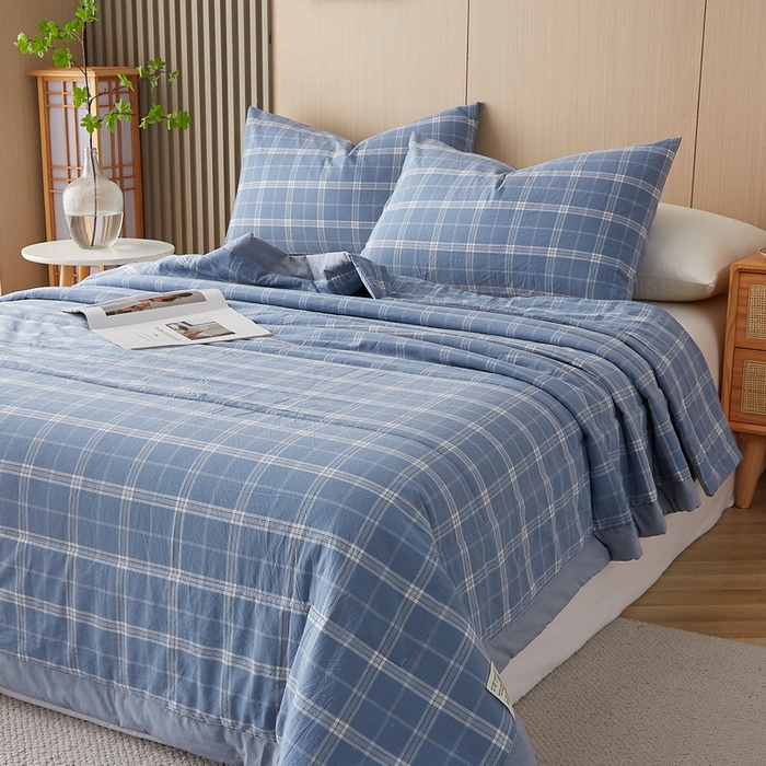 91家纺网 家纺一手货源 找家纺 猎鹿人家纺 2024新款水洗棉棉花夏被 乔南-蓝