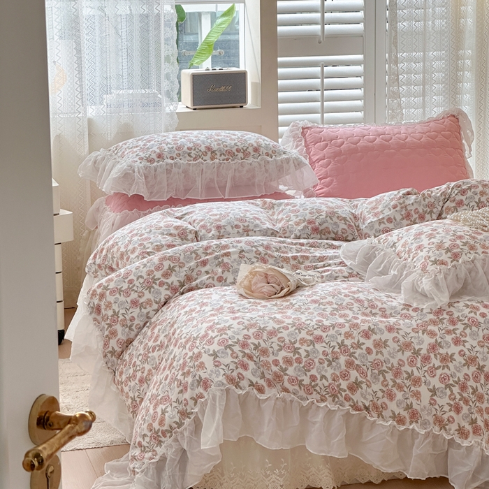 91家纺网 家纺一手货源 找家纺 淑女公社 2024春夏新款竹棉双层纱床裙款四件套-玫瑰庄园 玫瑰庄园 粉