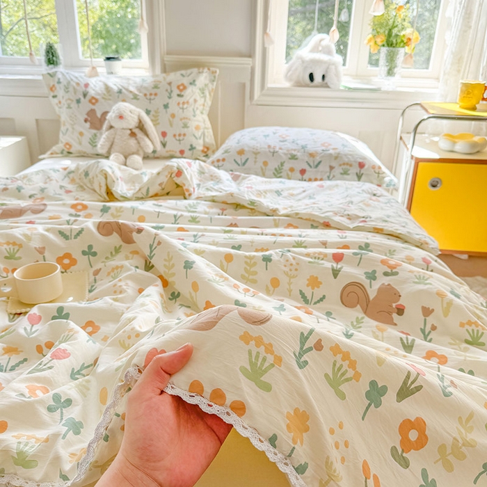 91家纺网 家纺一手货源 找家纺 创优家纺  2025新款A类皱皱纱小花边夏被 松鼠花园