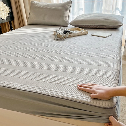 91家纺网 家纺一手货源 找家纺 全季家居 2024新款5A速冷PE简约系列凉豆豆席 格调-绅士灰-床笠款