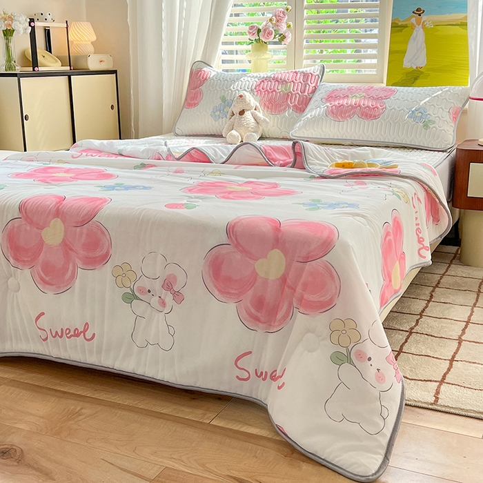 91家纺网 家纺一手货源 找家纺 慕澄家纺 2024新款小版印花0.5乳胶凉席夏被四件套 心花怒放