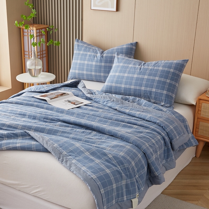 91家纺网 家纺一手货源 找家纺 猎鹿人家纺 2024新款水洗棉棉花夏被 乔南-蓝