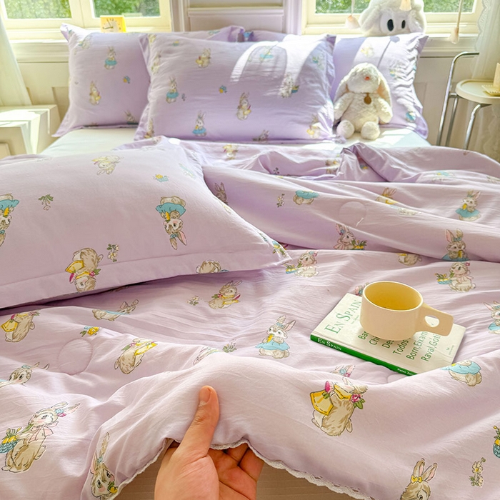 91家纺网 家纺一手货源 找家纺 创优家纺  2025新款A类皱皱纱小花边夏被 星黛兔