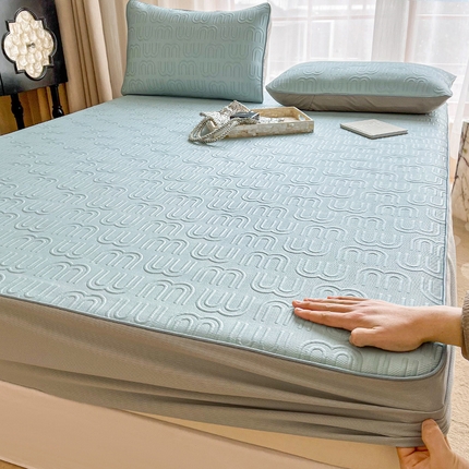 91家纺网 家纺一手货源 找家纺 全季家居 2024新款5A速冷PE简约系列凉豆豆席 缪缪-迷雾蓝-床笠款