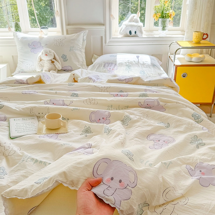 91家纺网 家纺一手货源 找家纺 创优家纺  2025新款A类皱皱纱小花边夏被 小象宝宝