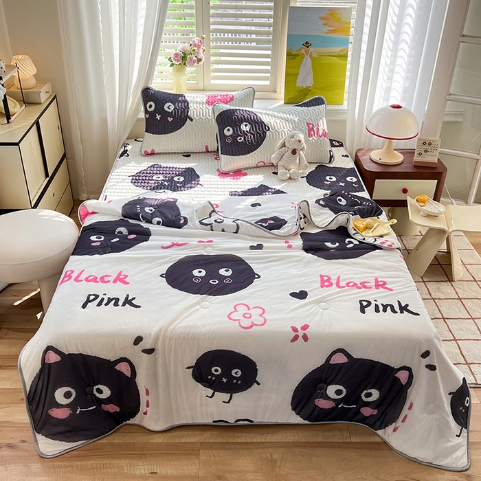 91家纺网 家纺一手货源 找家纺 慕澄家纺 2024新款小版印花0.5乳胶凉席夏被四件套 小煤球