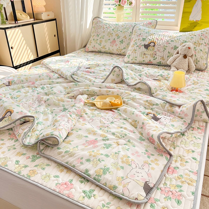 91家纺网 家纺一手货源 找家纺 慕澄家纺 2024新款小版印花0.5乳胶凉席夏被四件套 夏天