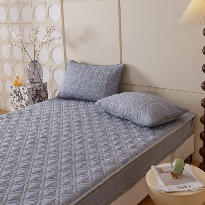 91家纺网 家纺一手货源 找家纺 杜先生 2024新款无印风水洗棉夹棉床笠 牛仔蓝大格