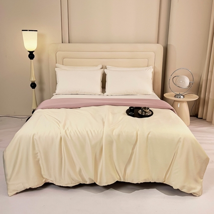 91家纺网 家纺一手货源 找家纺 锦罗绣 2024新款80s奥地利进口兰精天丝单品被套 奶黄拼玉