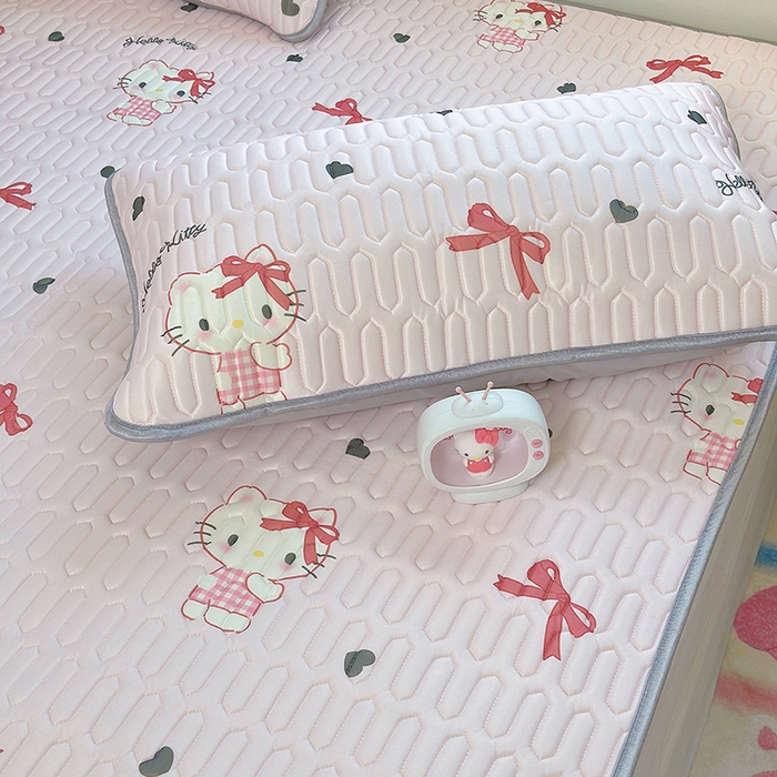 91家纺网 家纺一手货源 找家纺 澳萝拉 2024新款A类凉感丝三丽鸥乳胶凉席 爱心 KT猫((粉)