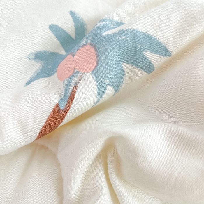 91家纺网 家纺一手货源 找家纺 创优家纺  2025新款A类皱皱纱小花边夏被 恐龙乐园