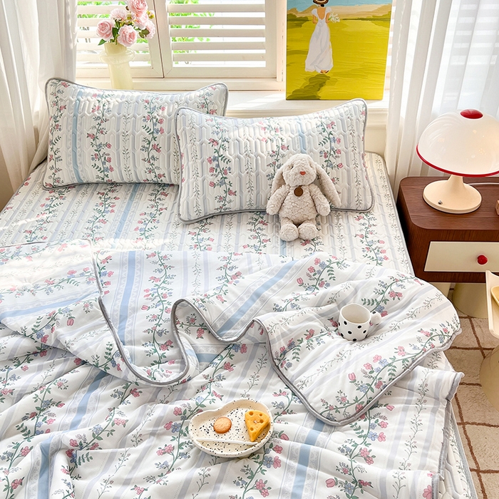 91家纺网 家纺一手货源 找家纺 慕澄家纺 2024新款小版印花0.5乳胶凉席夏被四件套 花藤