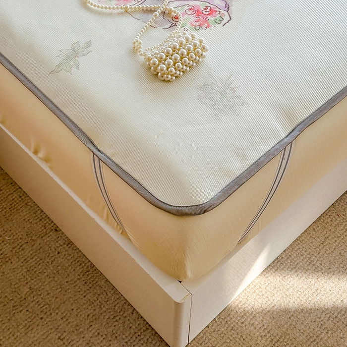 91家纺网 家纺一手货源 找家纺 （总）萝莉家纺 2024新款大版印花冰丝凉席床席床笠款