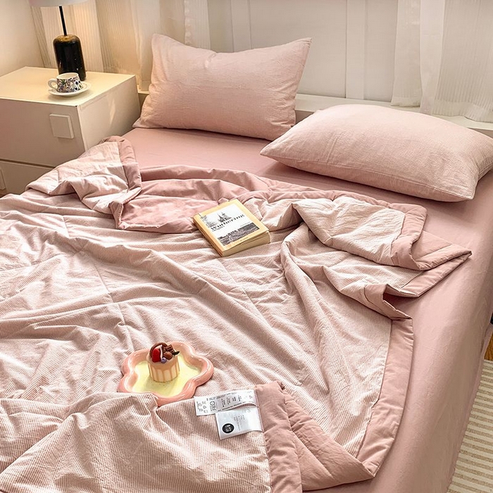 91家纺网 家纺一手货源 找家纺 水洗的故事2025新款A类色织水洗棉丝夏被四件套系列 密条粉