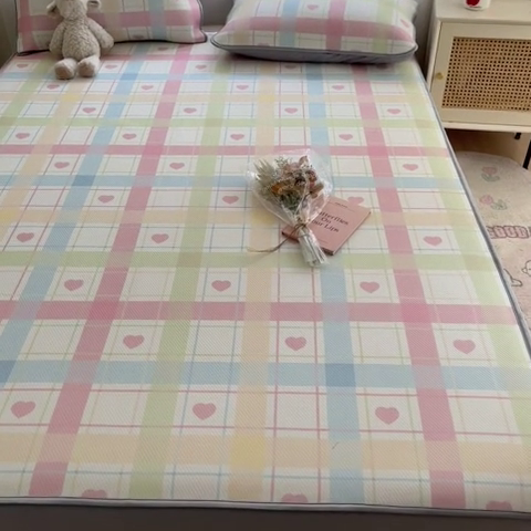 91家纺网 家纺一手货源 找家纺 星座 2025大斜纹复合冰丝凉席床笠款 爱心气泡粉-床笠款