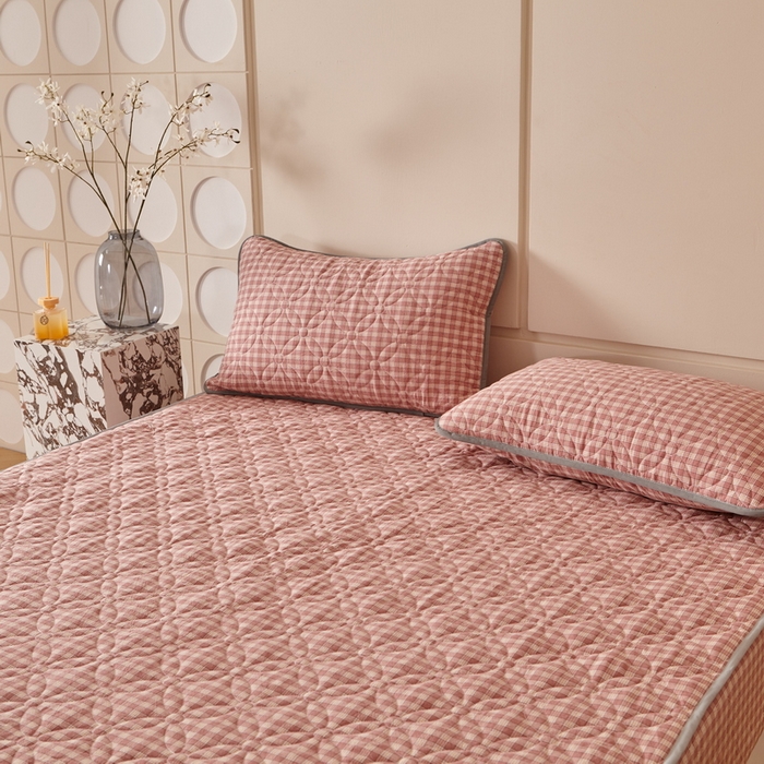 91家纺网 家纺一手货源 找家纺 杜先生 2024新款无印风水洗棉夹棉床笠 粉小格