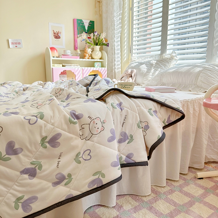 91家纺网 家纺一手货源 找家纺 琪格格纺织 2024新款A类卡通印花清新大豆针织夏被 200*230cm-夏被 针织被-紫心小熊