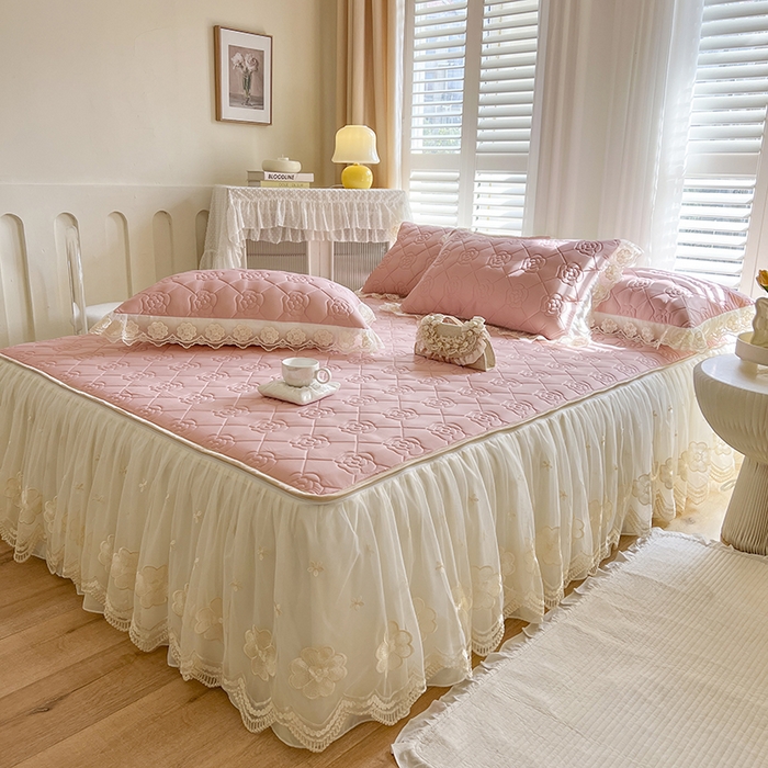 91家纺网 家纺一手货源 找家纺 网红馆 2025新款凉感丝乳胶凉席夏被四件套床裙款 绯红