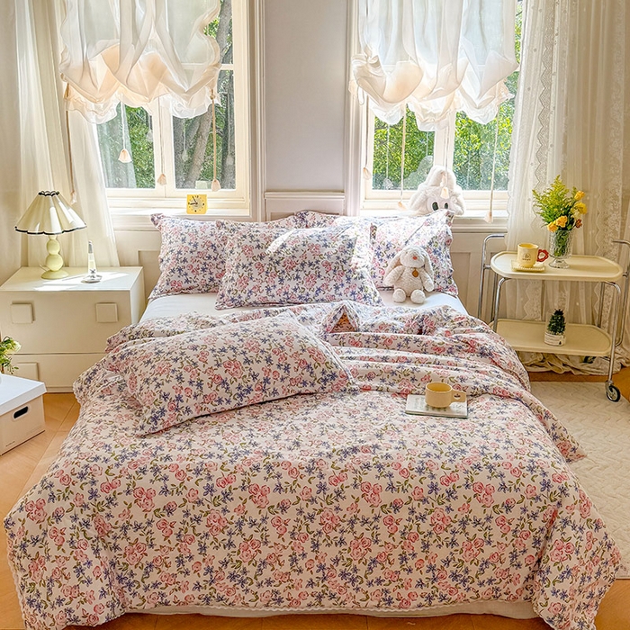 91家纺网 家纺一手货源 找家纺 创优家纺  2025新款A类皱皱纱小花边夏被 花蔓