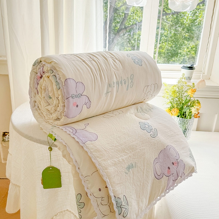 91家纺网 家纺一手货源 找家纺 创优家纺  2025新款A类皱皱纱小花边夏被 小象宝宝