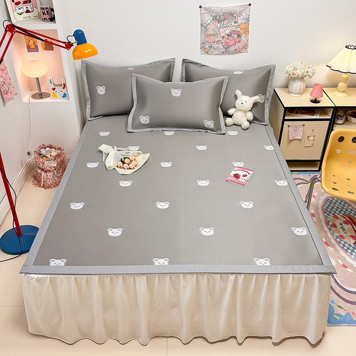 91家纺网 家纺一手货源 找家纺 全季家居 2024新款卡通提花系列PE凉感席 小熊-冰川灰