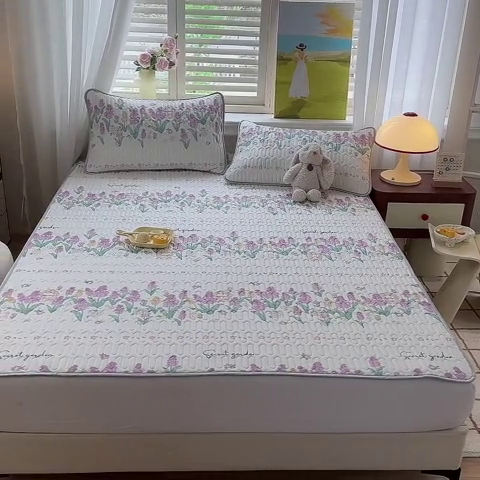 91家纺网 家纺一手货源 找家纺 慕澄家纺 2024新款小版印花0.5乳胶凉席系列 紫色浪漫