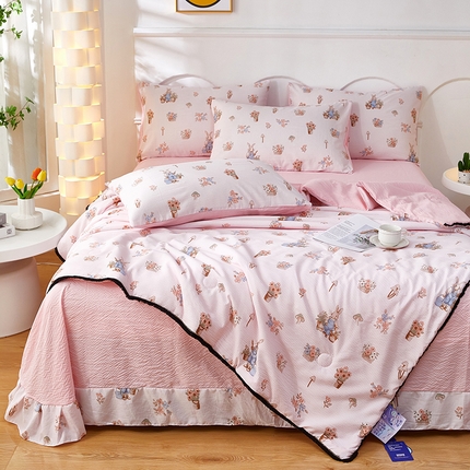 91家纺网 家纺一手货源 找家纺 全美家居 2025新款A类透气泡芙棉夏被四件套 花丛兔