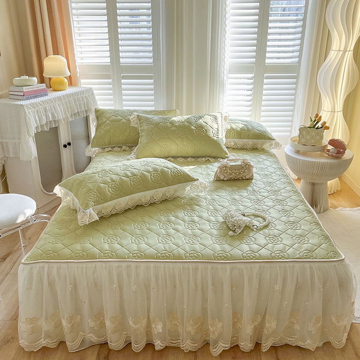 91家纺网 家纺一手货源 找家纺 网红馆 2025新款凉感丝乳胶凉席夏被四件套床裙款 豆蔻绿