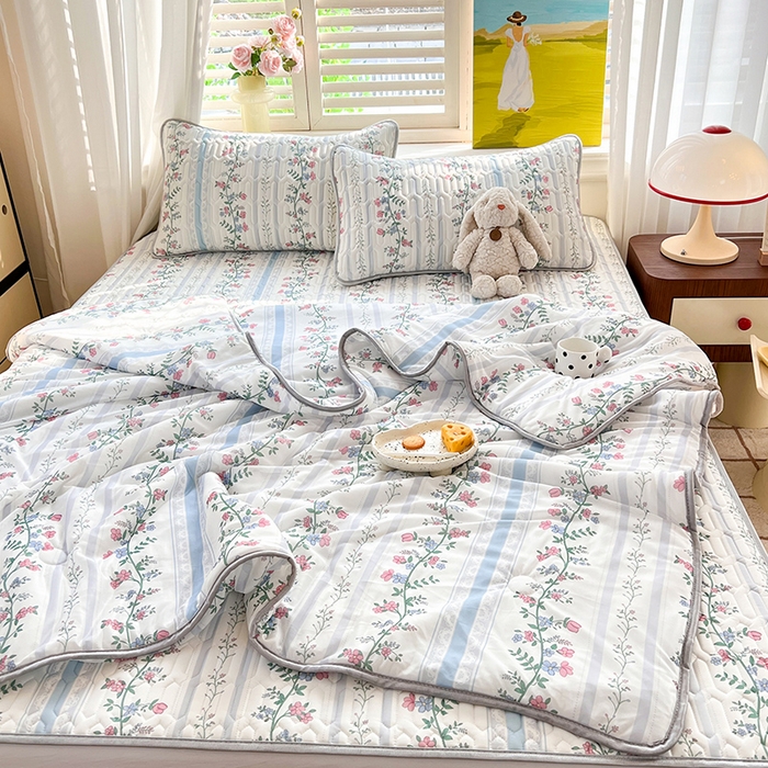 91家纺网 家纺一手货源 找家纺 慕澄家纺 2024新款小版印花0.5乳胶凉席夏被四件套 花藤