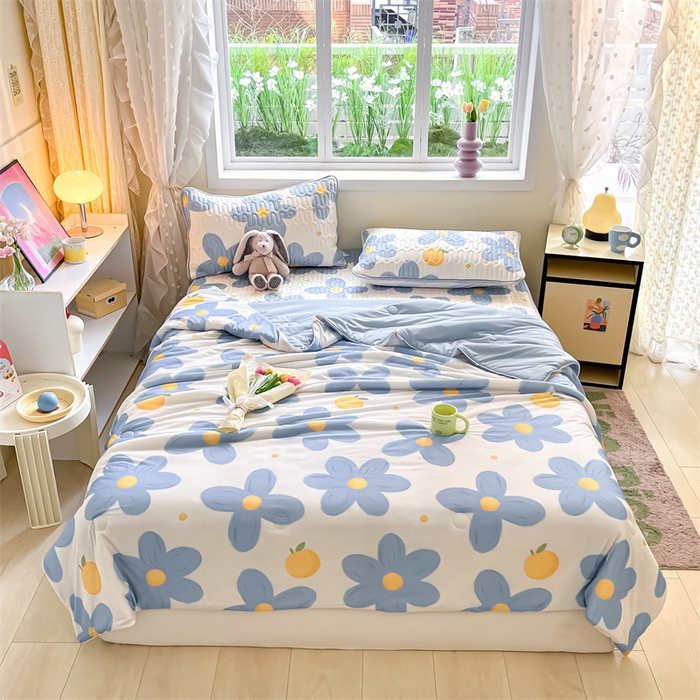 91家纺网 家纺一手货源 找家纺 古吉梦 2024新款冰激凌凉感丝夏被-小清新 凉感丝夏被-兰玲+天兰