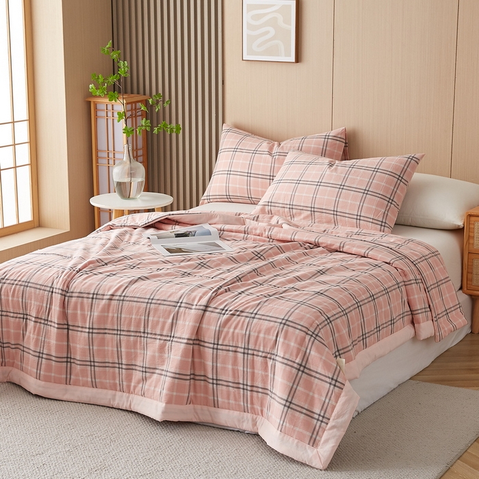 91家纺网 家纺一手货源 找家纺 猎鹿人家纺 2024新款水洗棉棉花夏被 乔南-粉