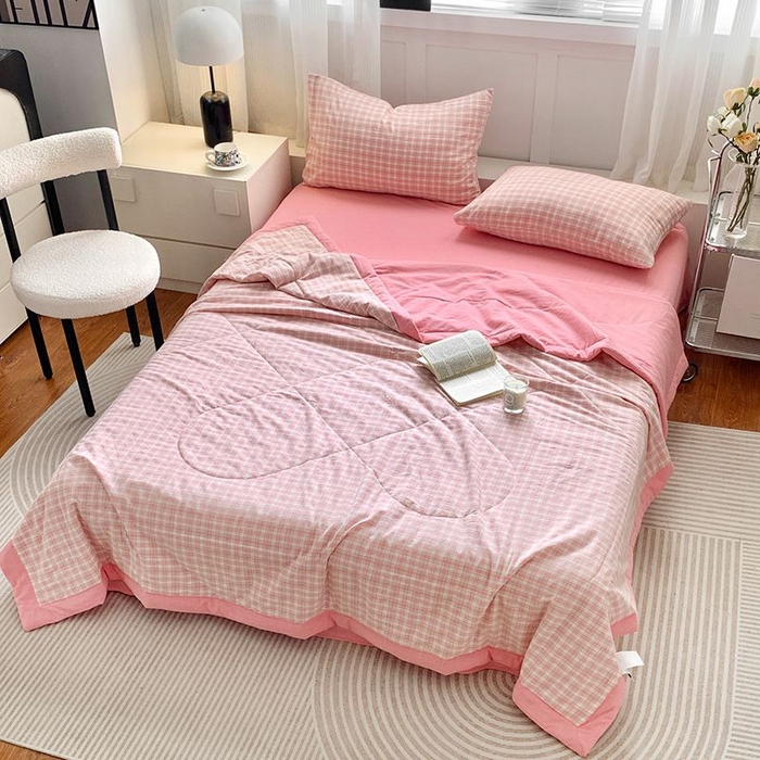 91家纺网 家纺一手货源 找家纺 水洗的故事2025新款A类色织水洗棉丝夏被四件套系列 春桃格