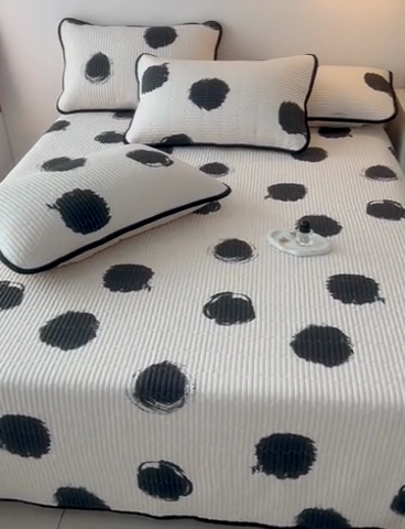 91家纺网 家纺一手货源 找家纺 茉夕 2024新款天丝印花床盖 时尚元素