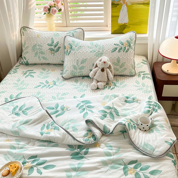 91家纺网 家纺一手货源 找家纺 慕澄家纺 2024新款小版印花0.5乳胶凉席夏被四件套 绿叶