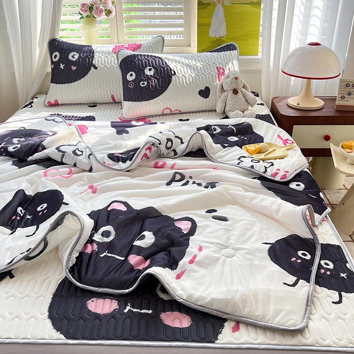 91家纺网 家纺一手货源 找家纺 慕澄家纺 2024新款小版印花0.5乳胶凉席夏被四件套 小煤球