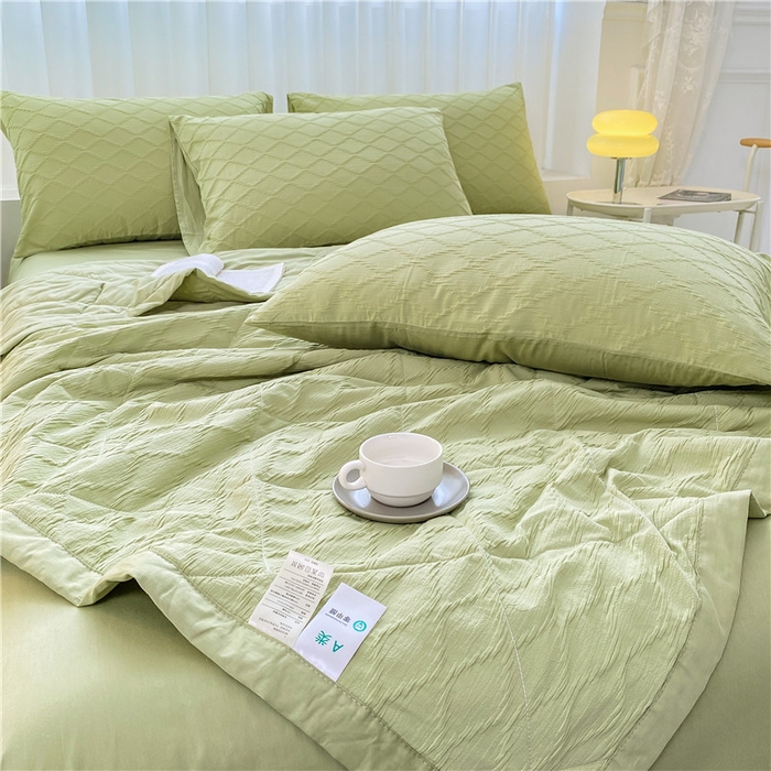 91家纺网 家纺一手货源 找家纺 琪格格2024新款A类细腻舒适全棉泡泡纱纱夏被 纯棉泡泡纱夏被-纯果绿