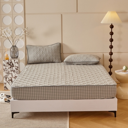 91家纺网 家纺一手货源 找家纺 杜先生 2024新款无印风水洗棉夹棉床笠 绿小格