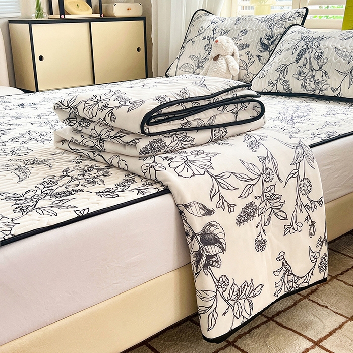 91家纺网 家纺一手货源 找家纺 （总）慕澄家纺 2024新款小版印花0.5乳胶凉席夏被四件套