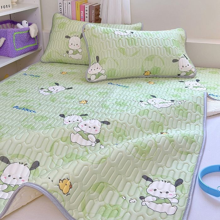 91家纺网 家纺一手货源 找家纺 澳萝拉 2024新款A类凉感丝三丽鸥乳胶凉席 足球小帕