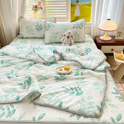 91家纺网 家纺一手货源 找家纺 （总）慕澄家纺 2024新款小版印花0.5乳胶凉席夏被四件套