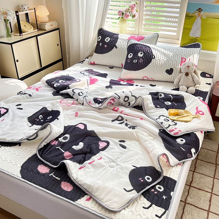 91家纺网 家纺一手货源 找家纺 慕澄家纺 2024新款小版印花0.5乳胶凉席夏被四件套 小煤球