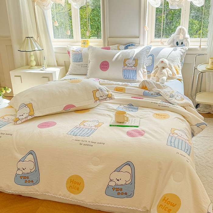 91家纺网 家纺一手货源 找家纺 创优家纺  2025新款A类皱皱纱小花边夏被 嘟嘟熊