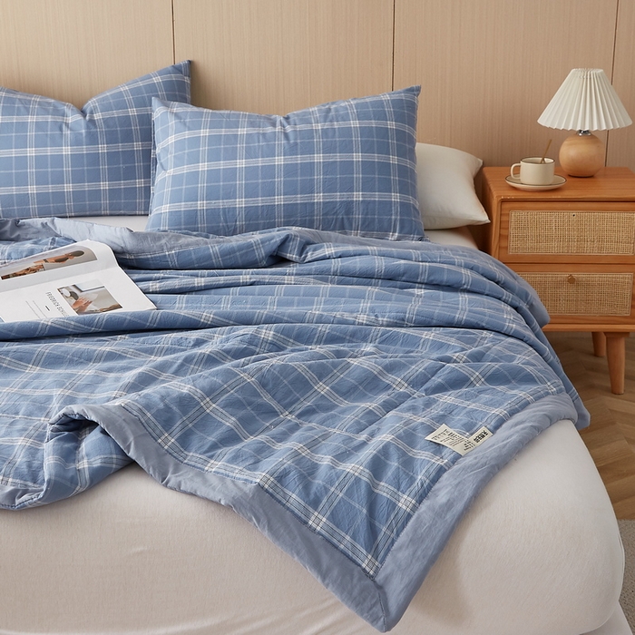 91家纺网 家纺一手货源 找家纺 猎鹿人家纺 2024新款水洗棉棉花夏被 乔南-蓝