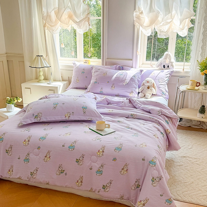 91家纺网 家纺一手货源 找家纺 创优家纺  2025新款A类皱皱纱小花边夏被 星黛兔