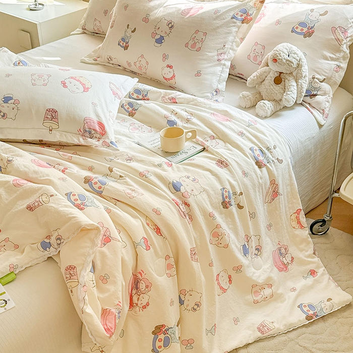 91家纺网 家纺一手货源 找家纺 创优家纺  2025新款A类皱皱纱小花边夏被 奶猫