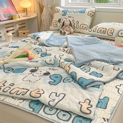 91家纺网 家纺一手货源 找家纺 古吉梦 2024新款冰激凌凉感丝夏被-小清新 凉感丝夏被-趣味小狗-蓝